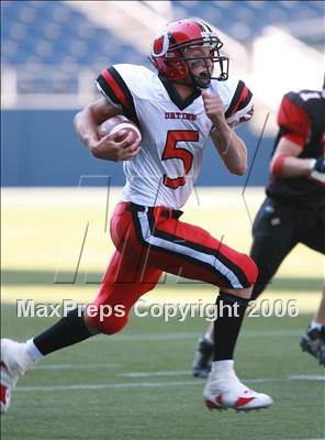 Thumbnail 1 in Orting vs. Archbishop Murphy (Kickoff Classic) photogallery.