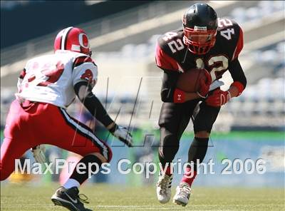 Thumbnail 2 in Orting vs. Archbishop Murphy (Kickoff Classic) photogallery.