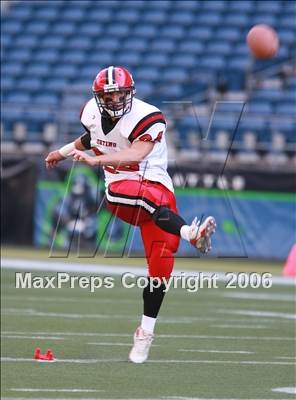 Thumbnail 3 in Orting vs. Archbishop Murphy (Kickoff Classic) photogallery.