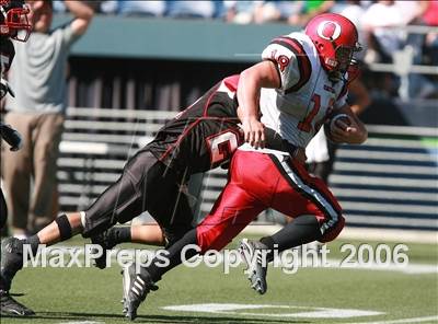 Thumbnail 2 in Orting vs. Archbishop Murphy (Kickoff Classic) photogallery.