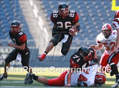 Thumbnail 2 in Orting vs. Archbishop Murphy (Kickoff Classic) photogallery.