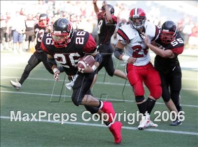 Thumbnail 2 in Orting vs. Archbishop Murphy (Kickoff Classic) photogallery.