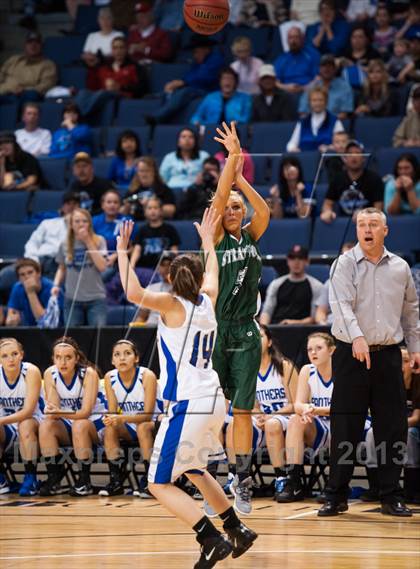 Thumbnail 2 in Stratton vs. Wiley (CHSAA 1A Final Four) photogallery.