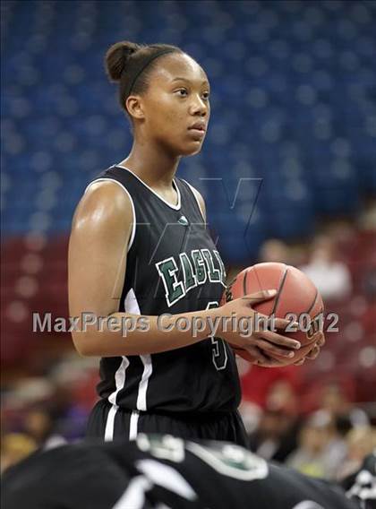 Thumbnail 3 in McNair vs. St. Mary's (CIF SJS D2 Final) photogallery.