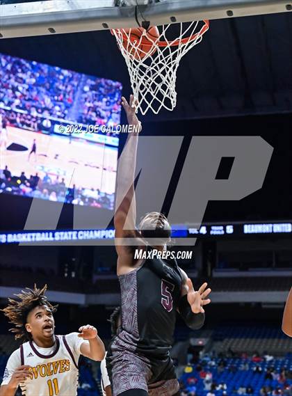 Thumbnail 2 in Mansfield Timberview vs Beaumont United (UIL 5A State Semifinal) photogallery.
