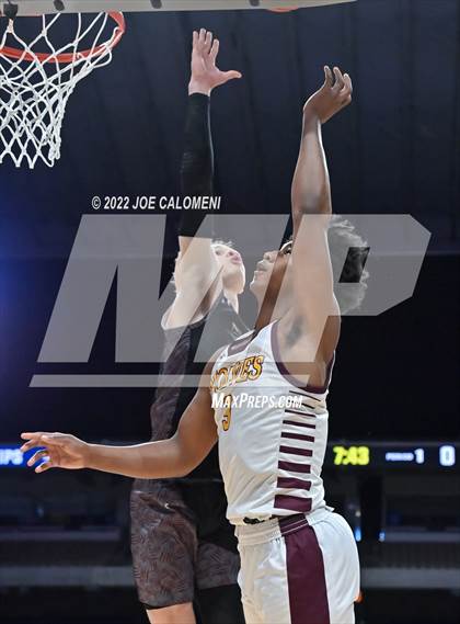 Thumbnail 2 in Mansfield Timberview vs Beaumont United (UIL 5A State Semifinal) photogallery.