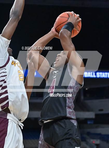 Thumbnail 3 in Mansfield Timberview vs Beaumont United (UIL 5A State Semifinal) photogallery.