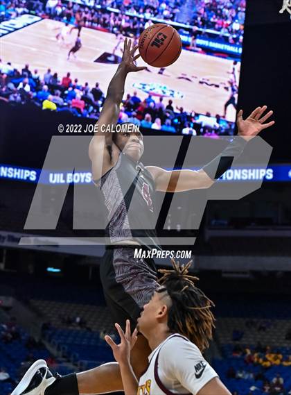 Thumbnail 1 in Mansfield Timberview vs Beaumont United (UIL 5A State Semifinal) photogallery.