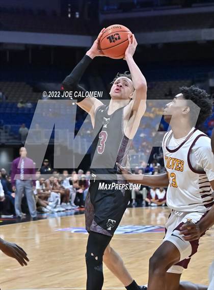 Thumbnail 3 in Mansfield Timberview vs Beaumont United (UIL 5A State Semifinal) photogallery.