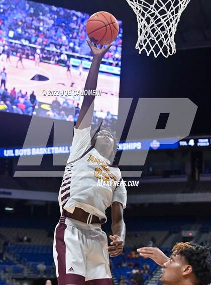 Thumbnail 2 in Mansfield Timberview vs Beaumont United (UIL 5A State Semifinal) photogallery.