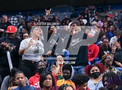 Thumbnail 2 in Mansfield Timberview vs Beaumont United (UIL 5A State Semifinal) photogallery.