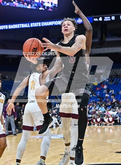 Thumbnail 2 in Mansfield Timberview vs Beaumont United (UIL 5A State Semifinal) photogallery.