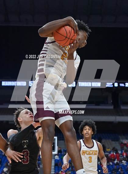 Thumbnail 2 in Mansfield Timberview vs Beaumont United (UIL 5A State Semifinal) photogallery.