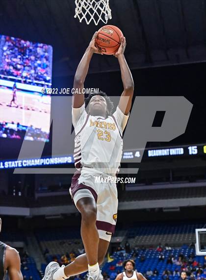 Thumbnail 2 in Mansfield Timberview vs Beaumont United (UIL 5A State Semifinal) photogallery.