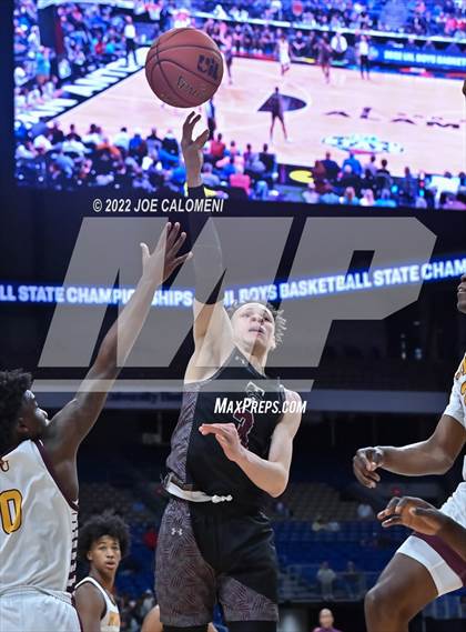 Thumbnail 1 in Mansfield Timberview vs Beaumont United (UIL 5A State Semifinal) photogallery.