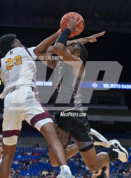 Thumbnail 1 in Mansfield Timberview vs Beaumont United (UIL 5A State Semifinal) photogallery.