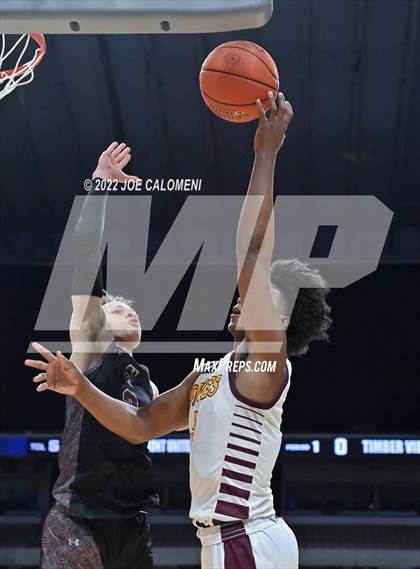Thumbnail 1 in Mansfield Timberview vs Beaumont United (UIL 5A State Semifinal) photogallery.