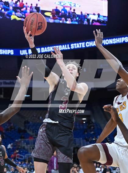 Thumbnail 2 in Mansfield Timberview vs Beaumont United (UIL 5A State Semifinal) photogallery.