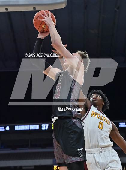 Thumbnail 3 in Mansfield Timberview vs Beaumont United (UIL 5A State Semifinal) photogallery.
