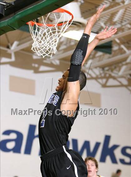 Thumbnail 3 in Bishop Sullivan Catholic vs. Atlantic Shores Christian photogallery.