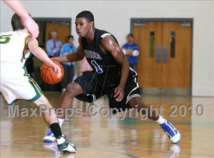Thumbnail 2 in Bishop Sullivan Catholic vs. Atlantic Shores Christian photogallery.