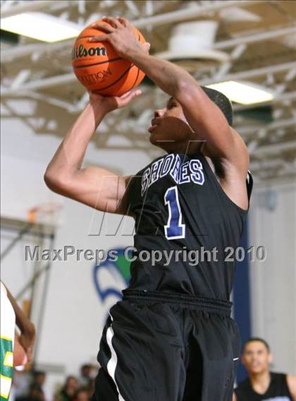 Thumbnail 1 in Bishop Sullivan Catholic vs. Atlantic Shores Christian photogallery.