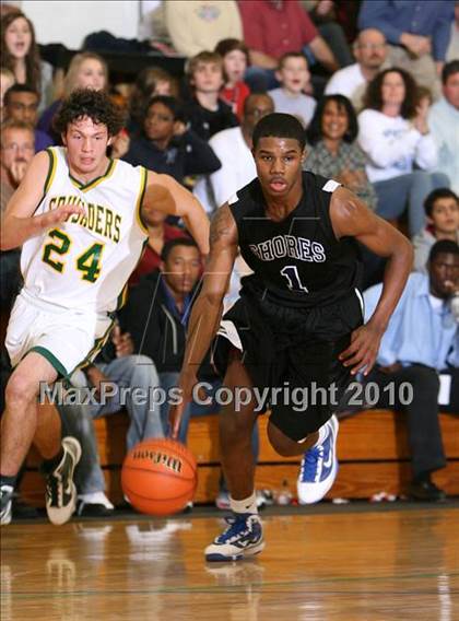 Thumbnail 3 in Bishop Sullivan Catholic vs. Atlantic Shores Christian photogallery.