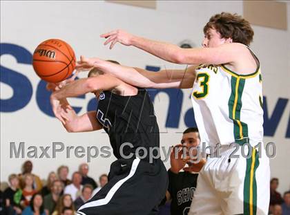 Thumbnail 3 in Bishop Sullivan Catholic vs. Atlantic Shores Christian photogallery.