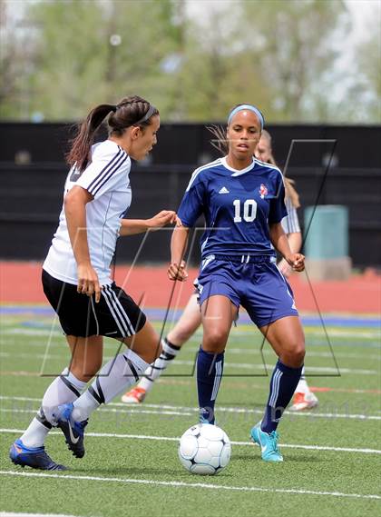 Thumbnail 1 in Peak to Peak vs. Kent Denver (CHSAA 3A Semifinal) photogallery.