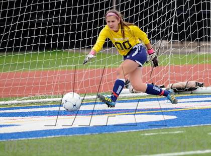 Thumbnail 2 in Peak to Peak vs. Kent Denver (CHSAA 3A Semifinal) photogallery.