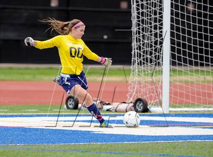 Thumbnail 3 in Peak to Peak vs. Kent Denver (CHSAA 3A Semifinal) photogallery.