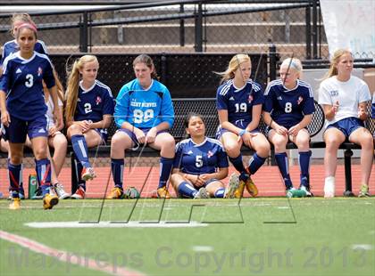 Thumbnail 2 in Peak to Peak vs. Kent Denver (CHSAA 3A Semifinal) photogallery.