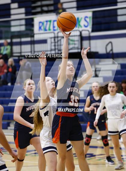 Thumbnail 2 in Mountain Crest @ Ridgeline photogallery.