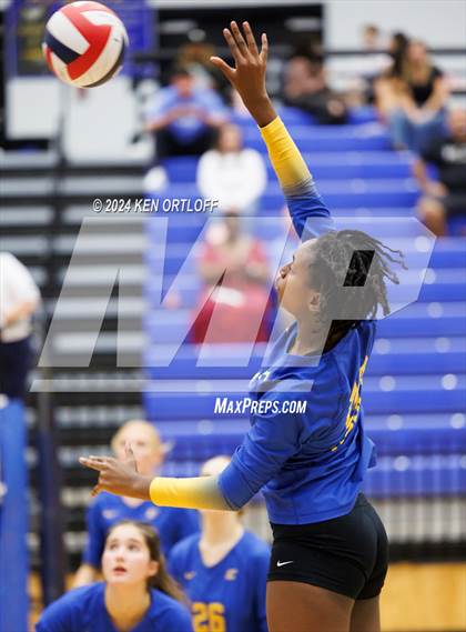 Thumbnail 2 in Seckinger @ Chattahoochee photogallery.