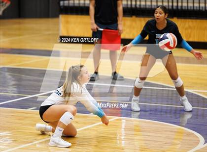 Thumbnail 3 in Seckinger @ Chattahoochee photogallery.