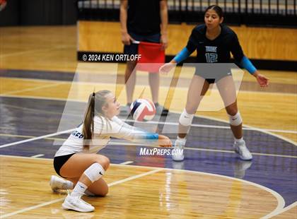 Thumbnail 3 in Seckinger @ Chattahoochee photogallery.