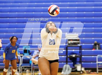 Thumbnail 1 in Seckinger @ Chattahoochee photogallery.