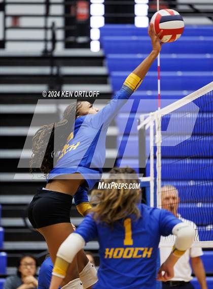 Thumbnail 3 in Seckinger @ Chattahoochee photogallery.