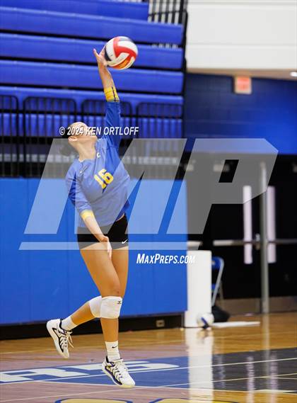 Thumbnail 2 in Seckinger @ Chattahoochee photogallery.