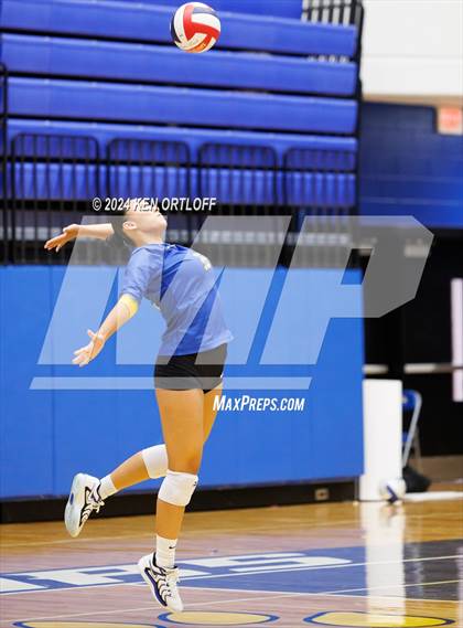 Thumbnail 1 in Seckinger @ Chattahoochee photogallery.