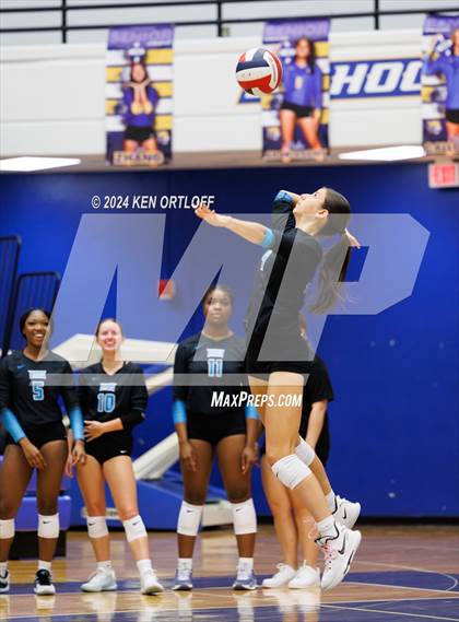 Thumbnail 2 in Seckinger @ Chattahoochee photogallery.