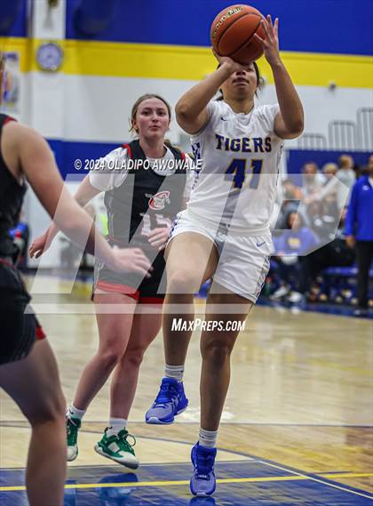 Thumbnail 2 in Chisum @ Leonard (62'nd Leonard Holiday Tournament) photogallery.