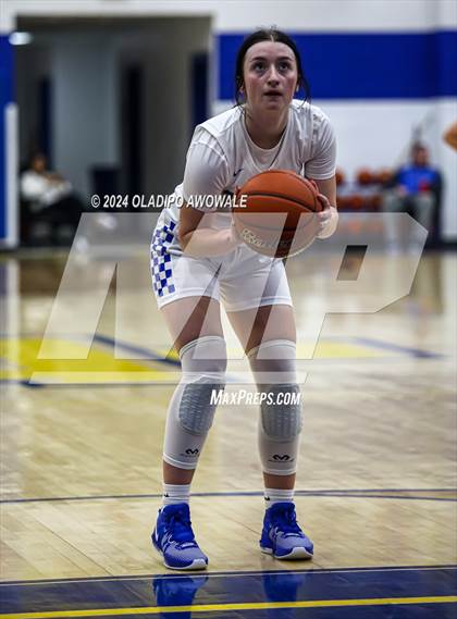 Thumbnail 2 in Chisum @ Leonard (62'nd Leonard Holiday Tournament) photogallery.