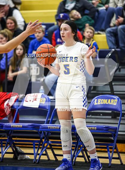 Thumbnail 2 in Chisum @ Leonard (62'nd Leonard Holiday Tournament) photogallery.