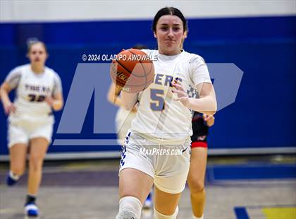 Thumbnail 3 in Chisum @ Leonard (62'nd Leonard Holiday Tournament) photogallery.