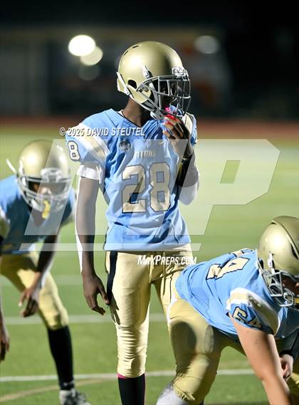 Thumbnail 3 in JV: Johnson @ Burbank photogallery.