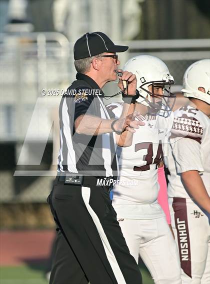 Thumbnail 2 in JV: Johnson @ Burbank photogallery.