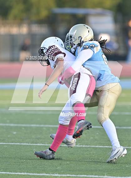 Thumbnail 3 in JV: Johnson @ Burbank photogallery.