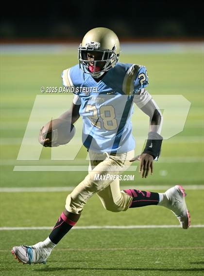 Thumbnail 2 in JV: Johnson @ Burbank photogallery.