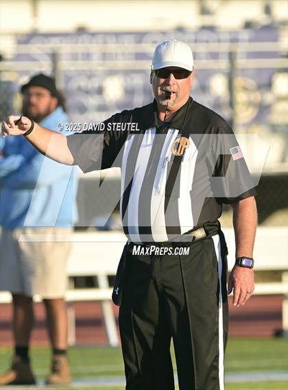 Thumbnail 2 in JV: Johnson @ Burbank photogallery.